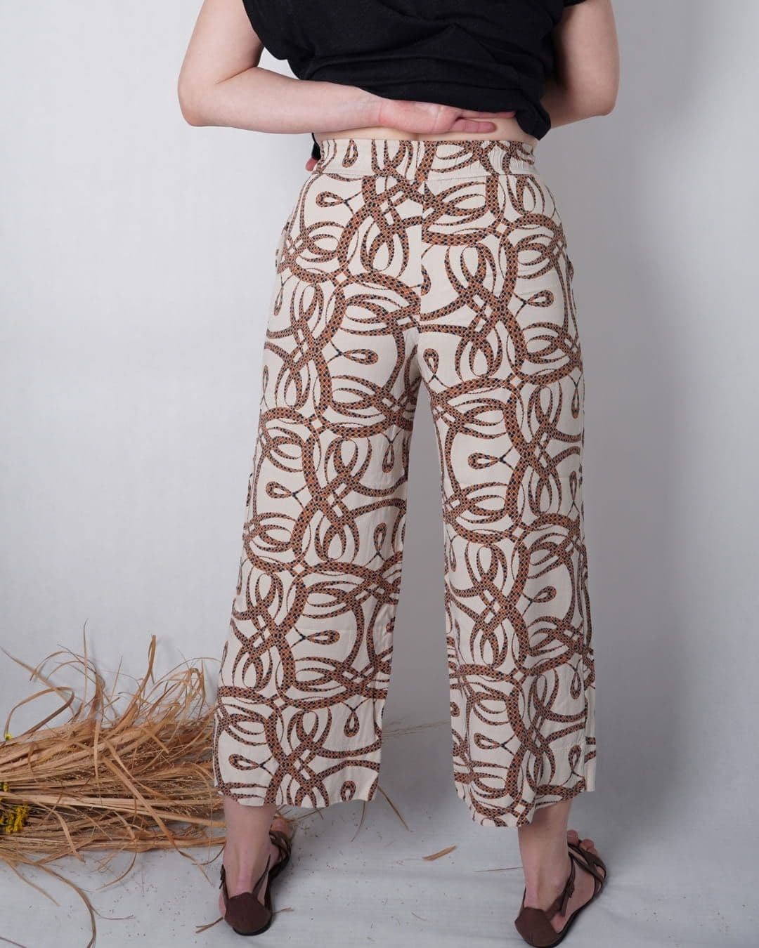 Spodnie culotte H&M x Richard Allan (36)
