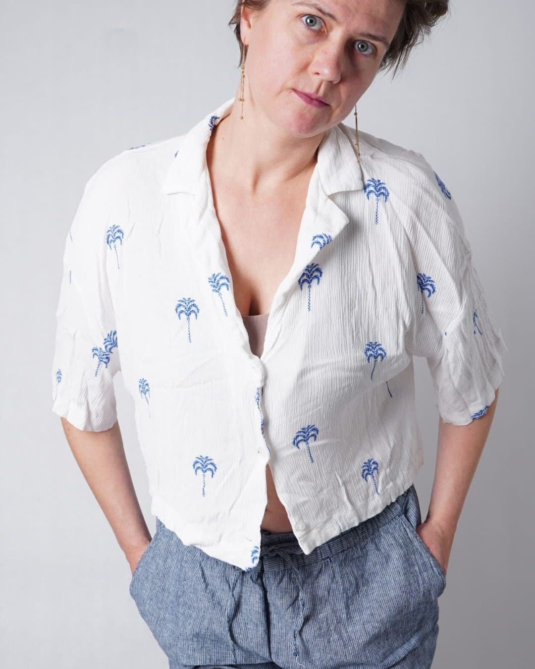 Oversizowa bluzka w palmy H&M