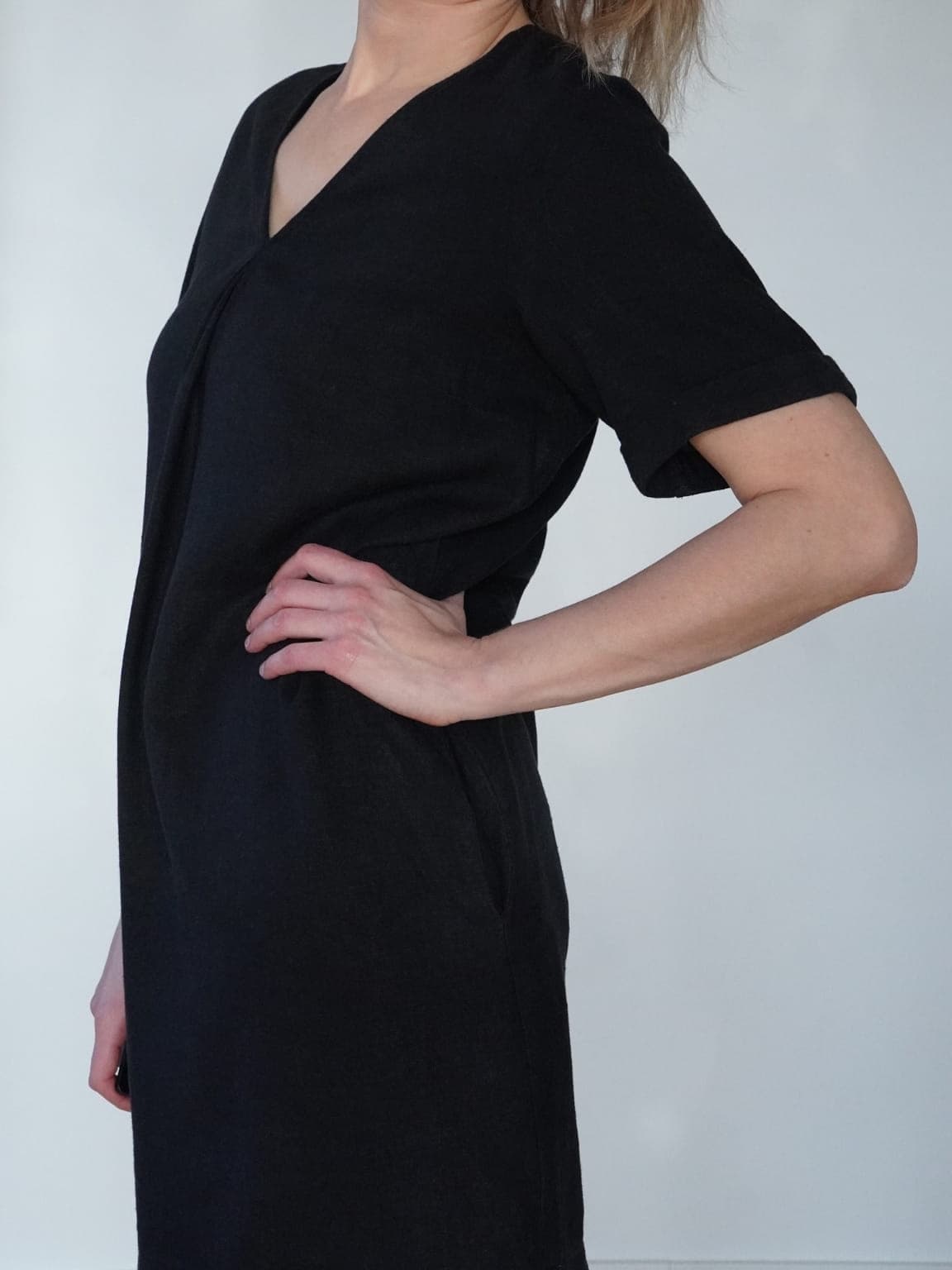 Sukienka krótka lniana v-neck