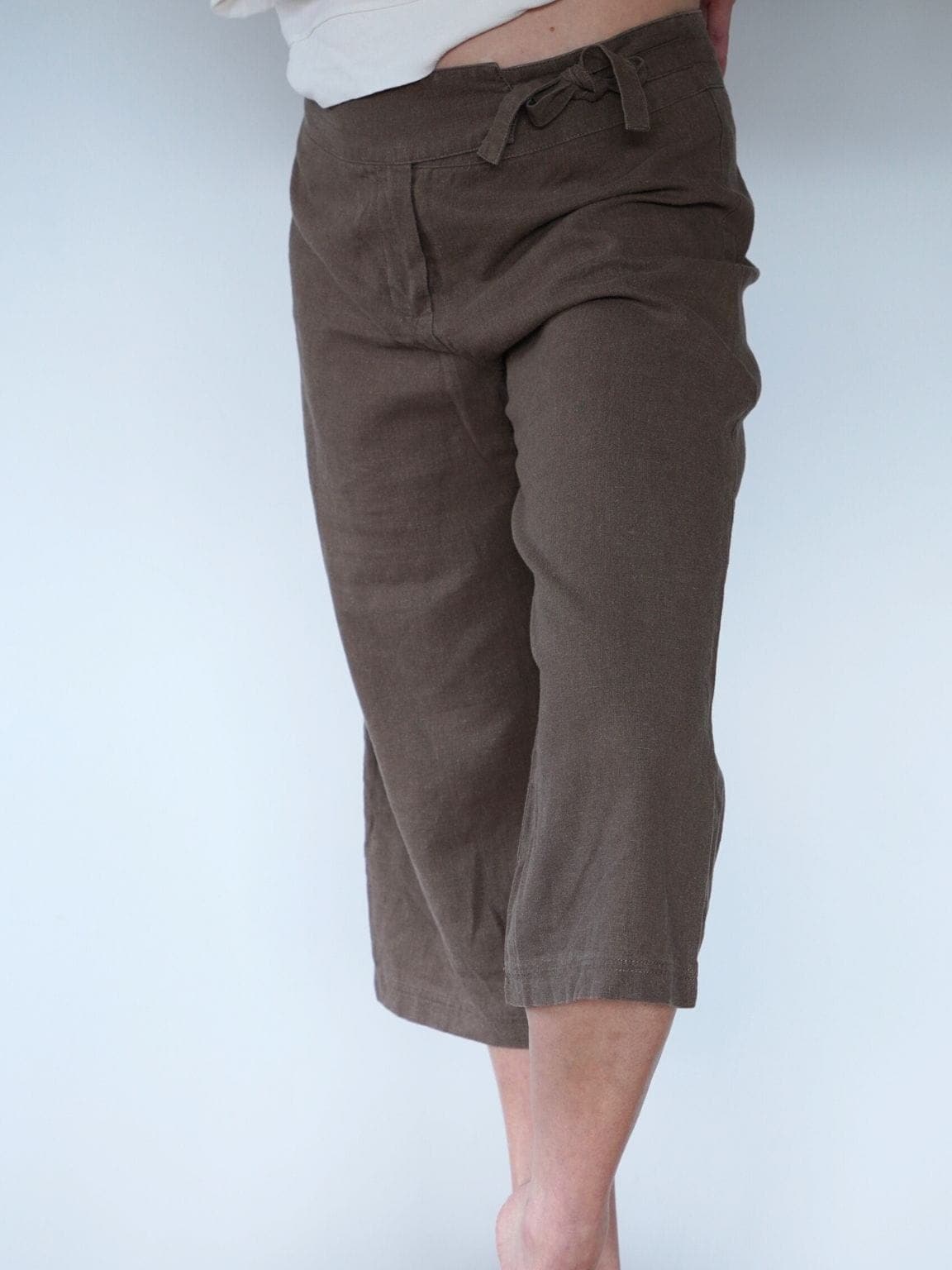 Spodnie culotte z troczkiem z lnem